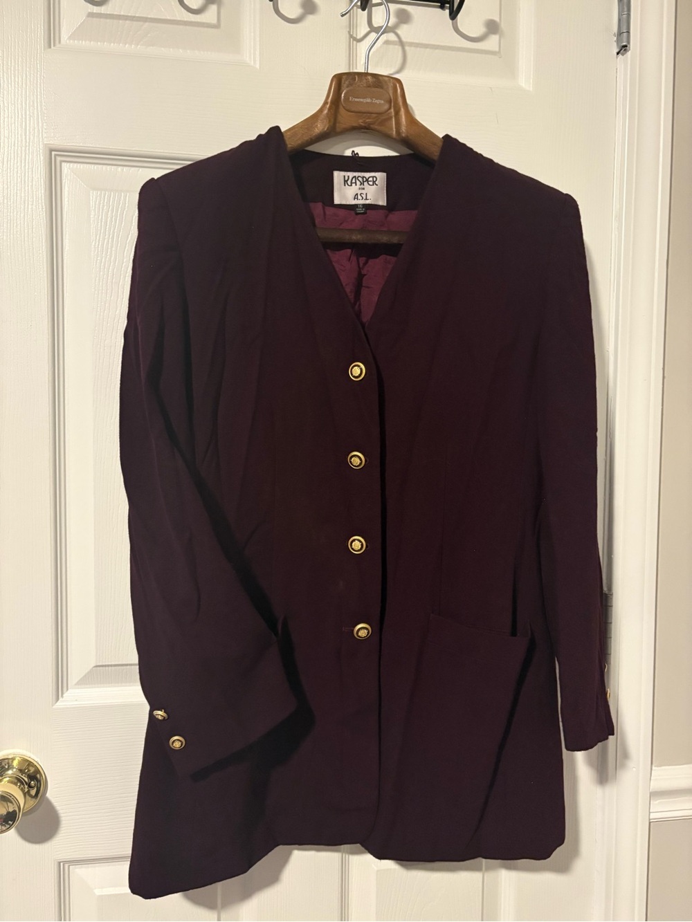 Kasper Women's Plum Single-Breasted Blazer with Gold Buttons